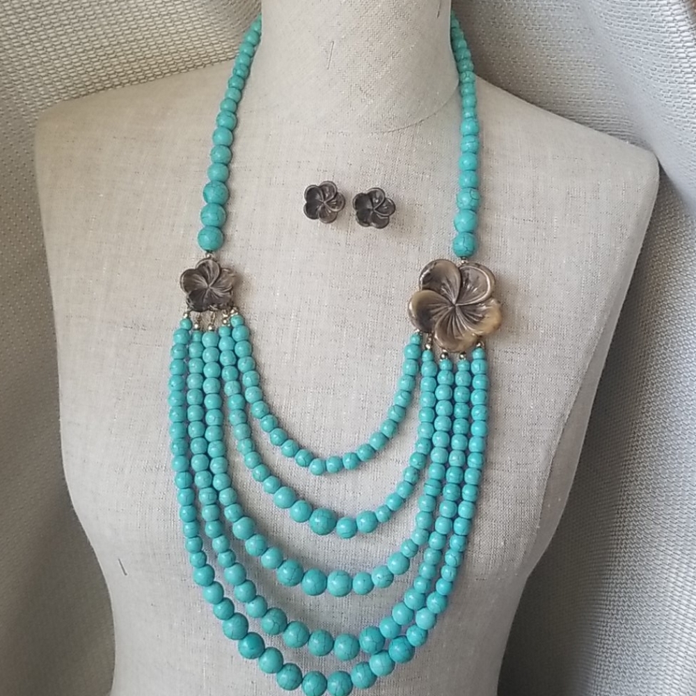 Turquoise beaded statement necklace set